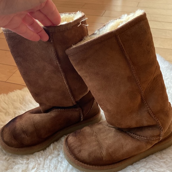 UGG boots - Picture 3 of 6